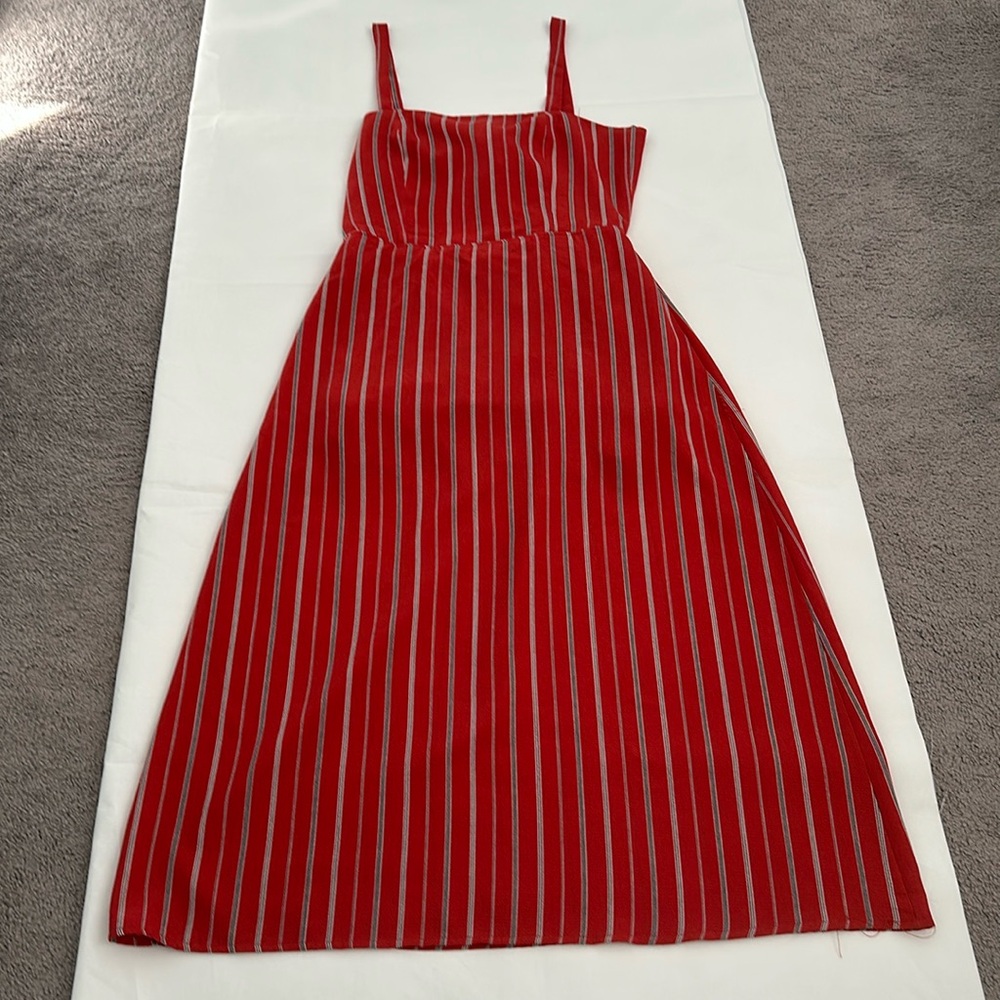 Potters Pot light red pin striped tie bow open back dress